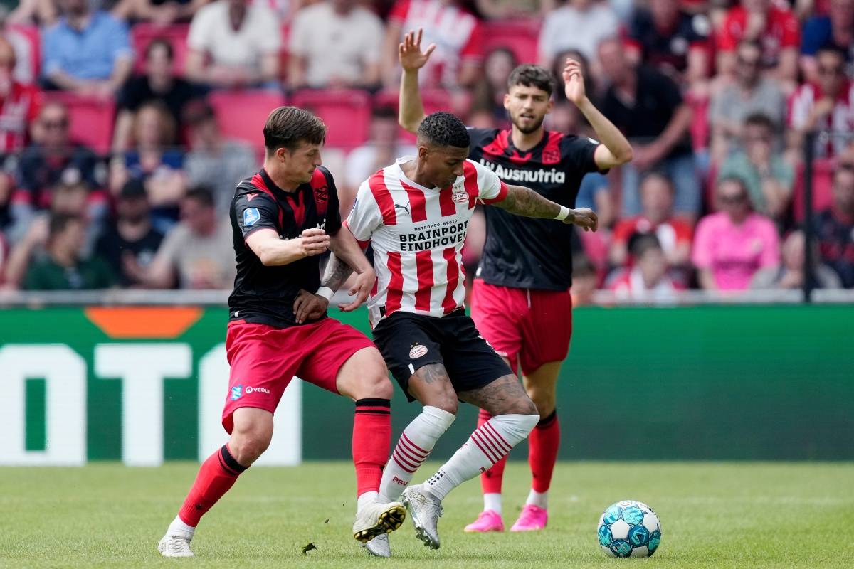 球员激动庆 球员激动庆